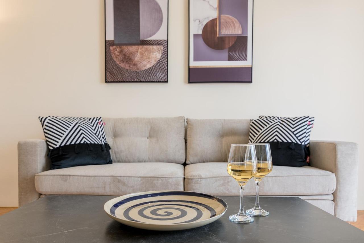 Phaedrus Living: City Center Flat Michalakopoulou Aten Exteriör bild