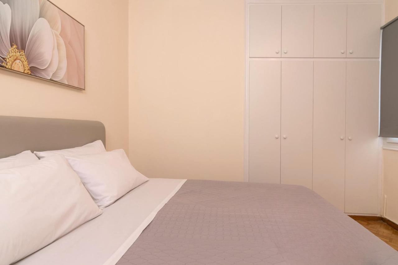 Phaedrus Living: City Center Flat Michalakopoulou Aten Exteriör bild